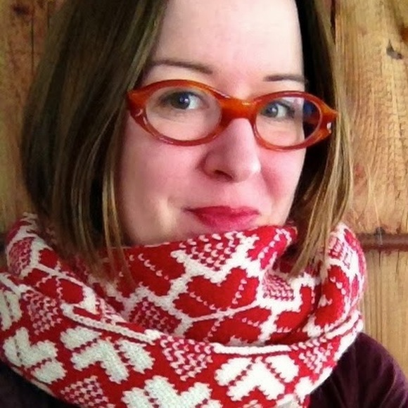 Meet your Posher, Christy - Picture 1 of 1